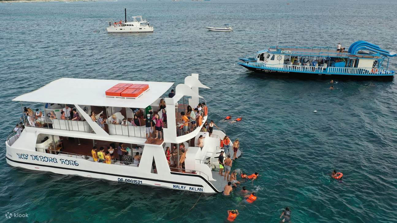 🌅 Boracay's Sunset Party Cruise Aboard a Trimaran Yacht